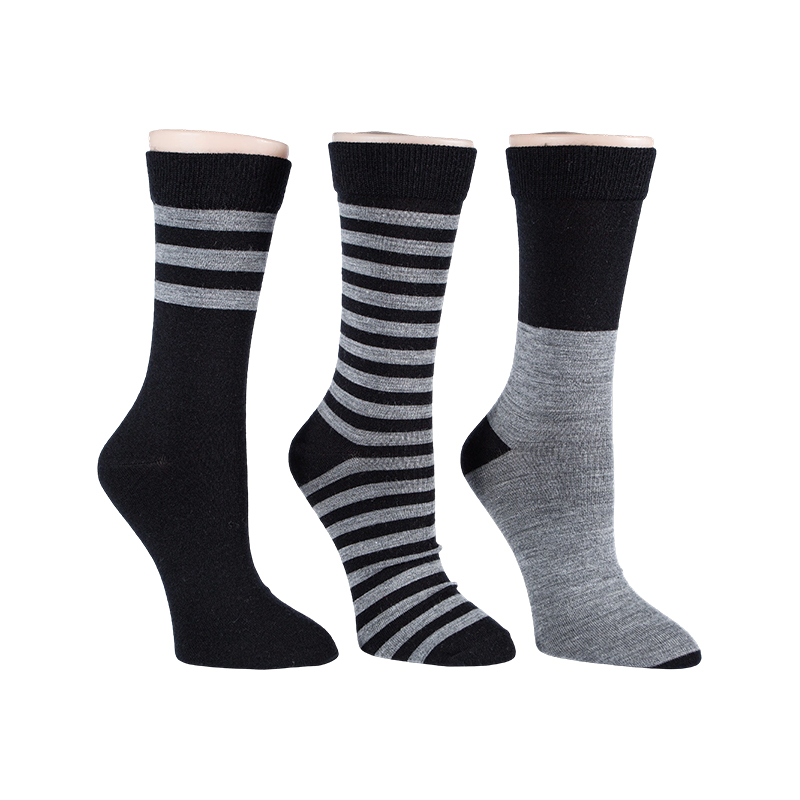 Meias listradas de lã masculina